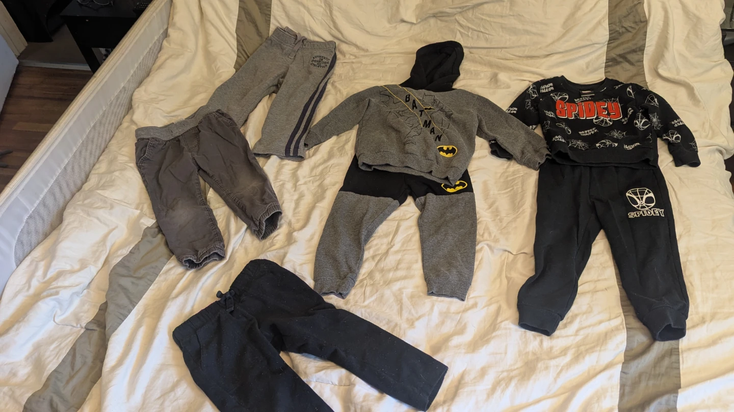 3T Boys' Assorted Clothes Bundle - 12+ Pieces - photo 4