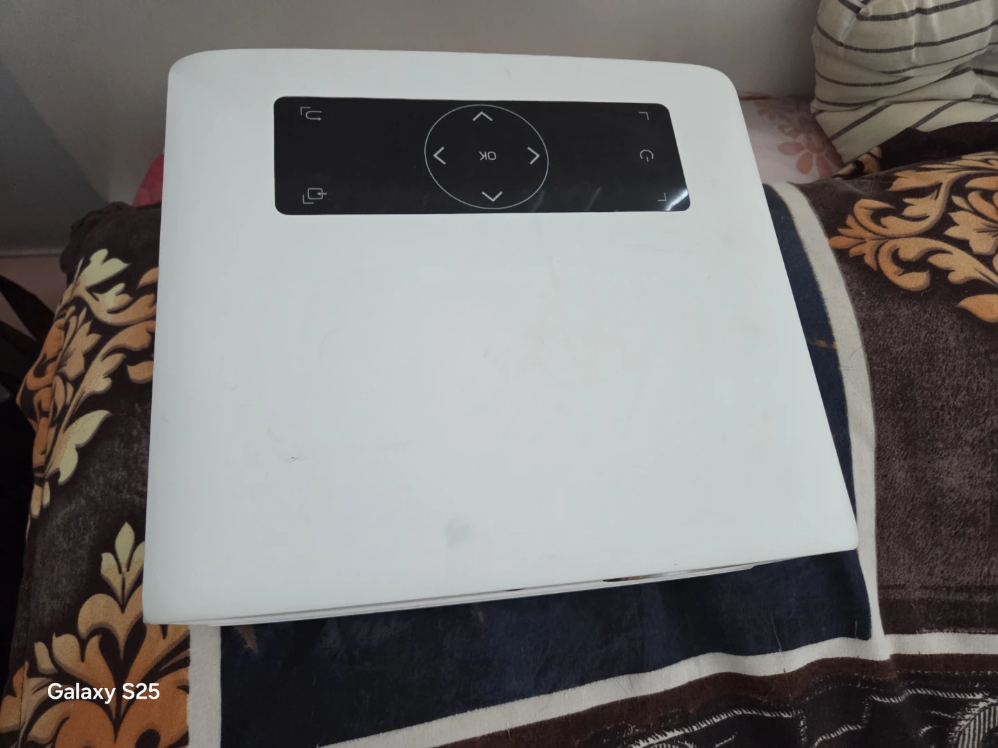 White LED Projector - photo 5