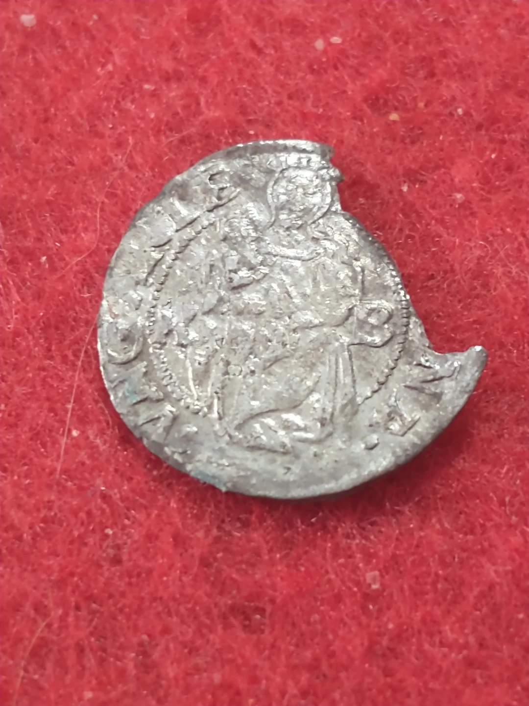 Rare 1530 Kingdom of Hungary Ferdinand I medieval silver denar - photo 5