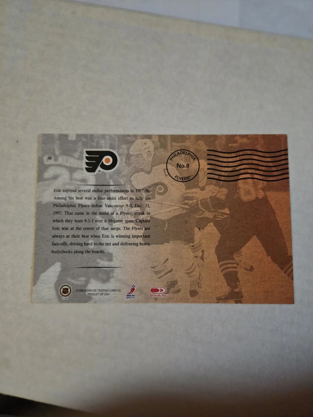 Eric Lindros Philadelphia Flyers Hockey Card 1997-98 - photo 2