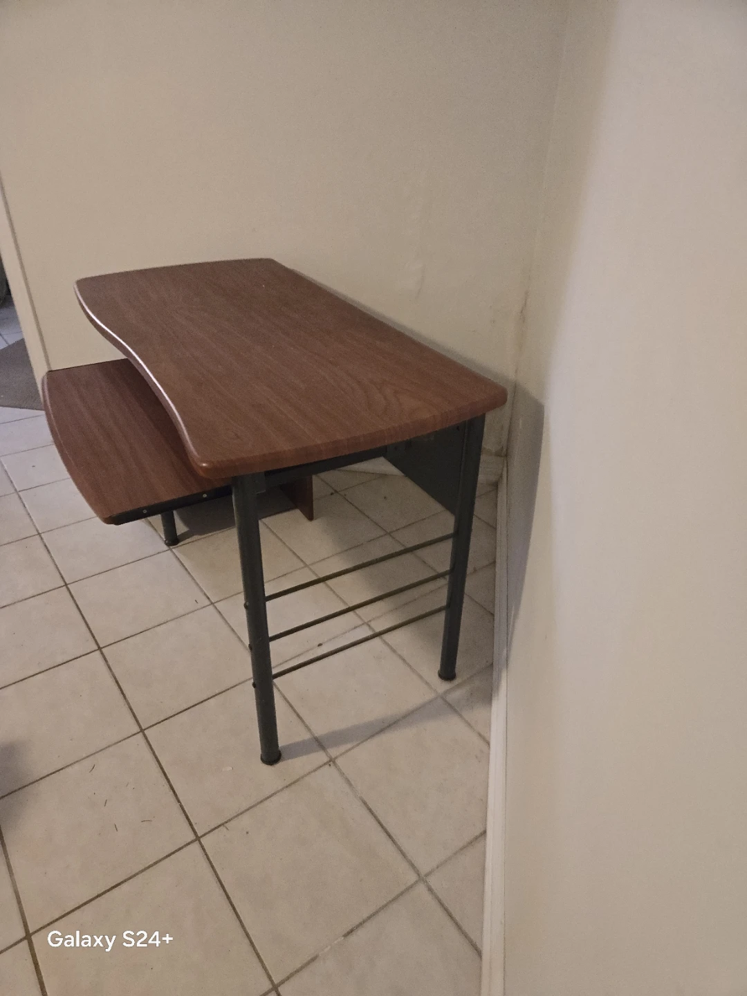 Wood Grain Computer Desk with Keyboard Tray - photo 3
