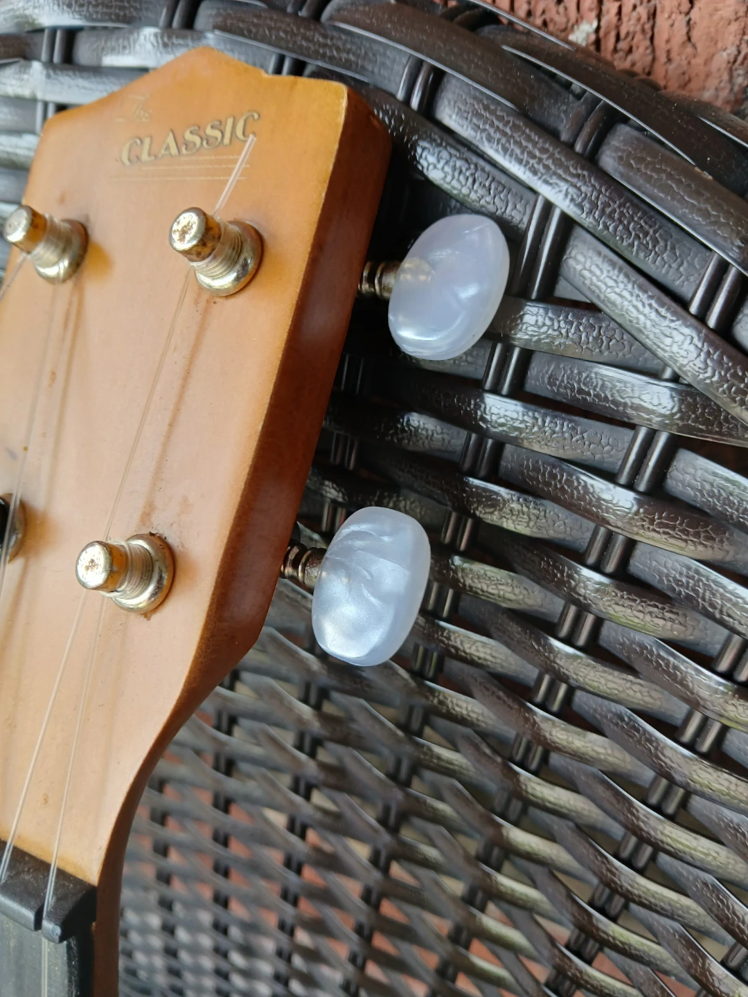 Classic's Ukulele with Gig Bag - photo 3