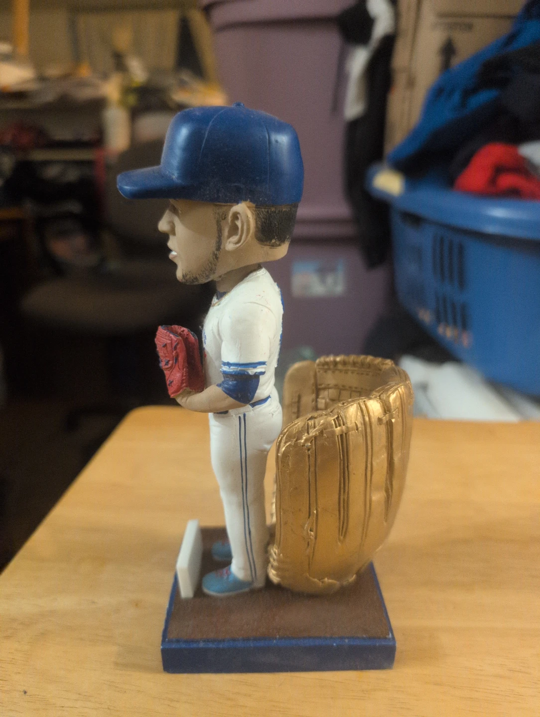 Jose Berrios Toronto Blue Jays Gold Glove Bobblehead - photo 2
