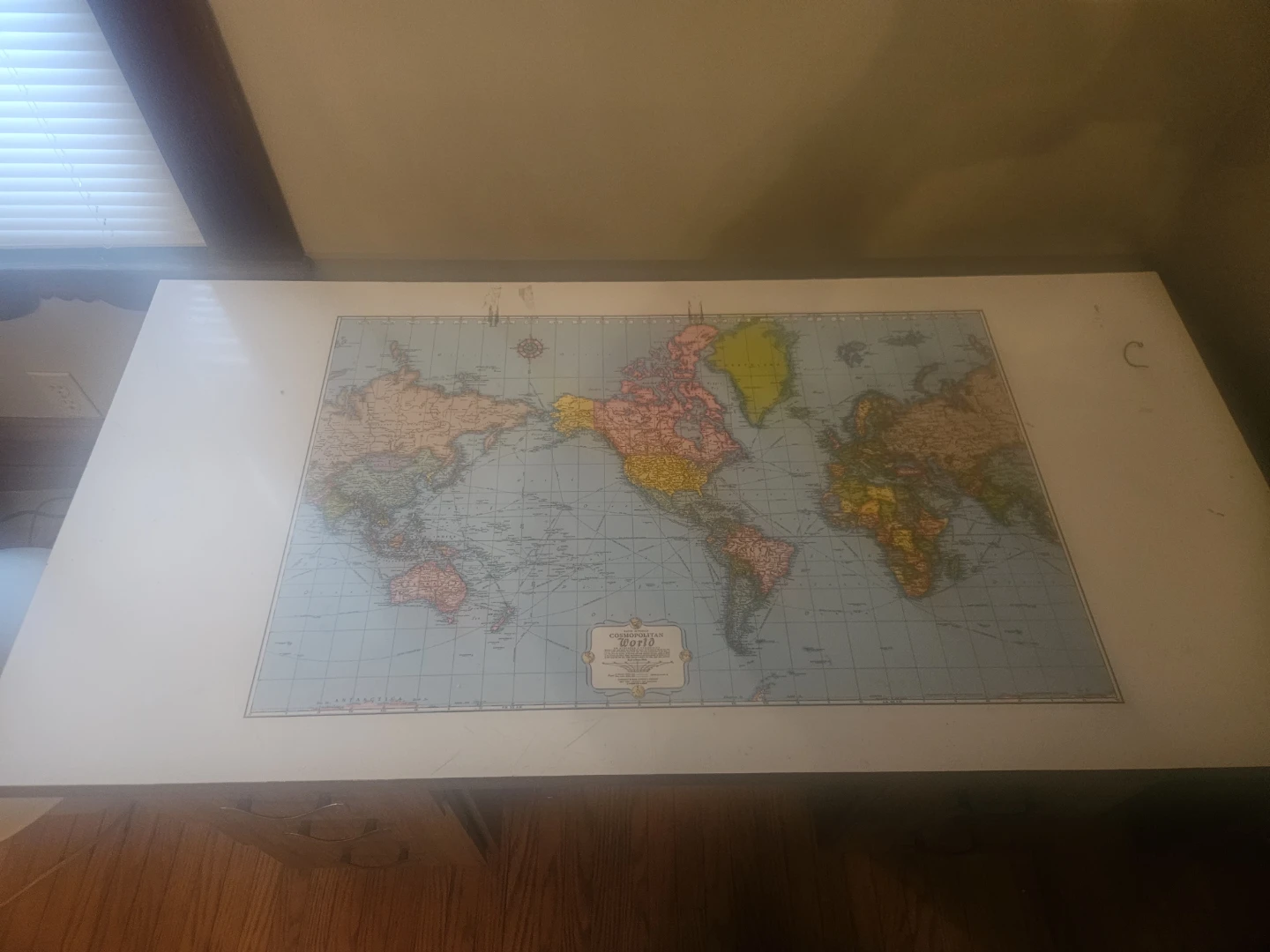 Vintage World Map Desk - photo 4
