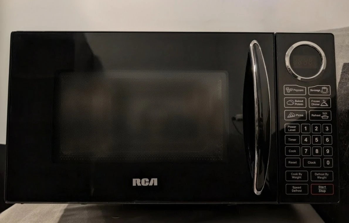 RCA 0.9 Cu. Ft. Microwave