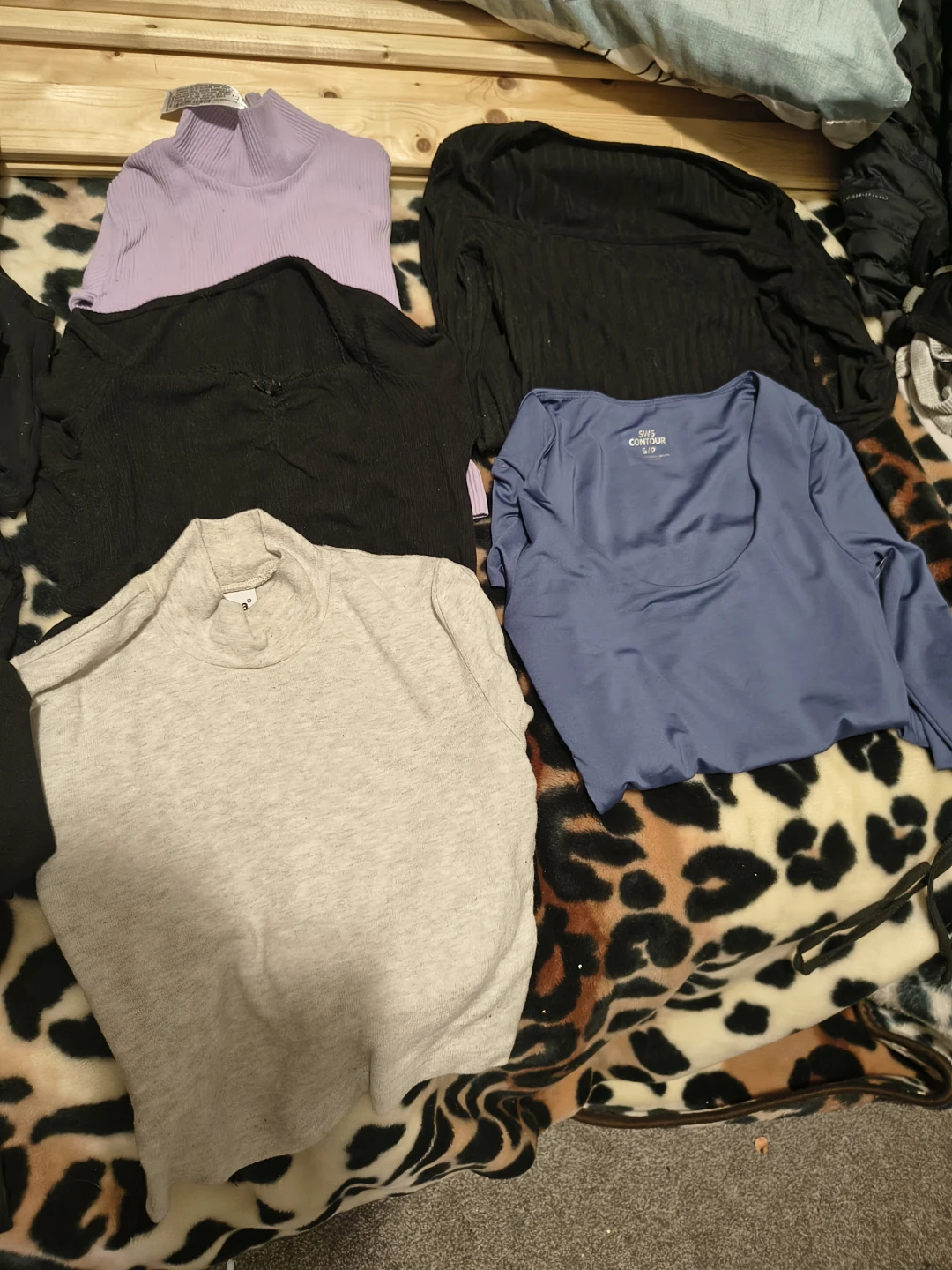 Assorted Women's clothing bundle - photo 4
