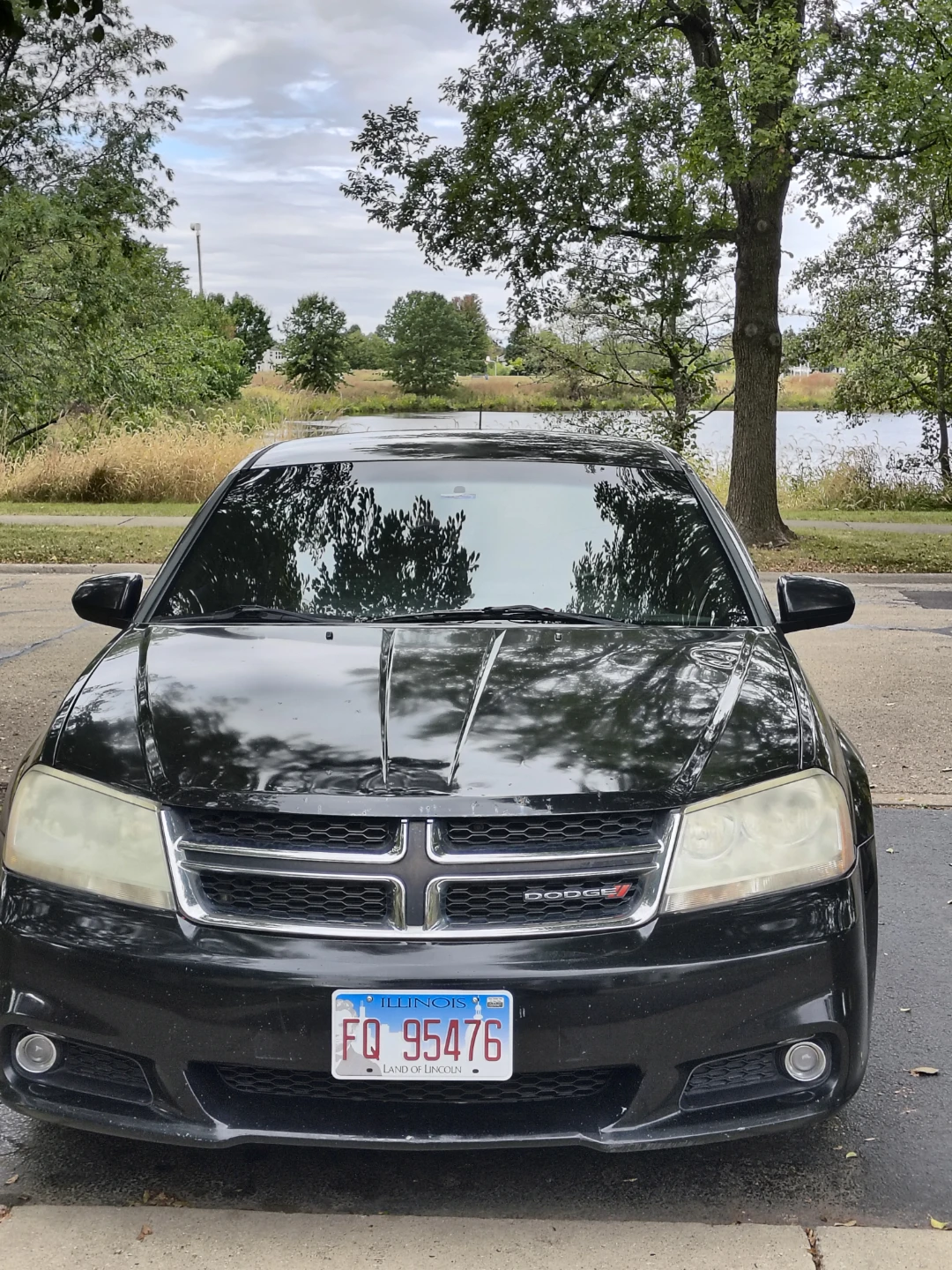 Black Dodge Avenger Sedan 2013