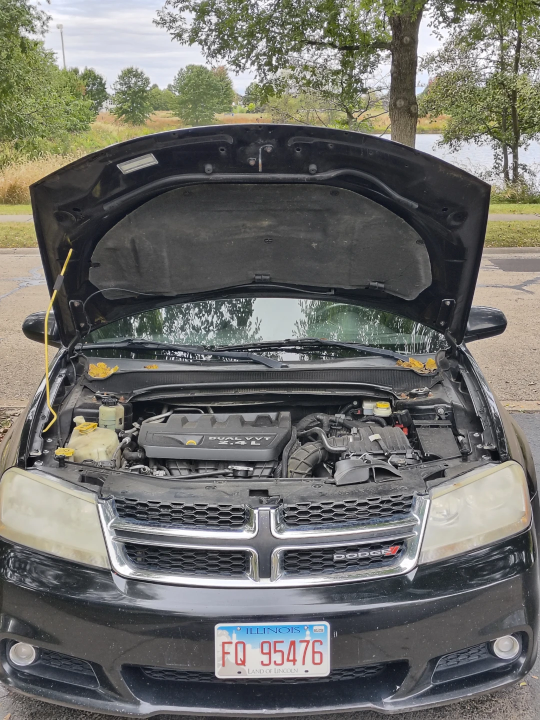 Black Dodge Avenger Sedan 2013 - photo 5