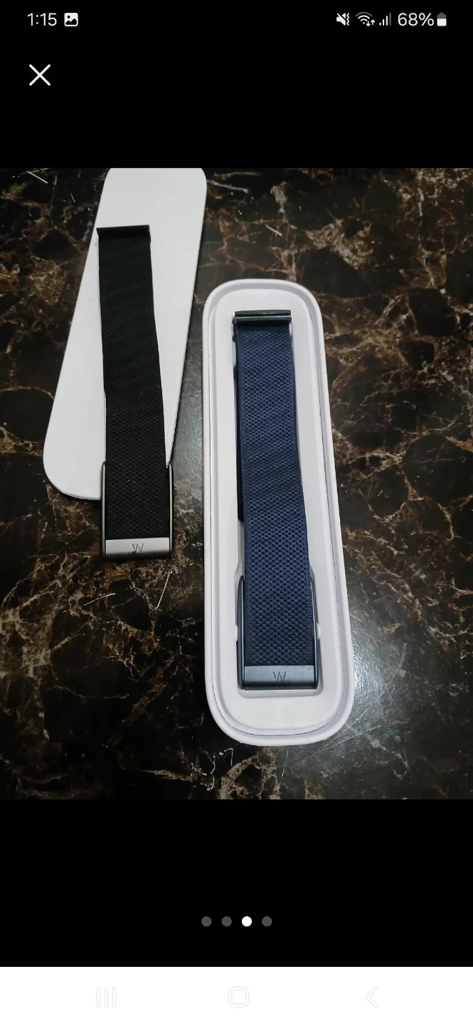 Whoop band and wireless charger - photo 3