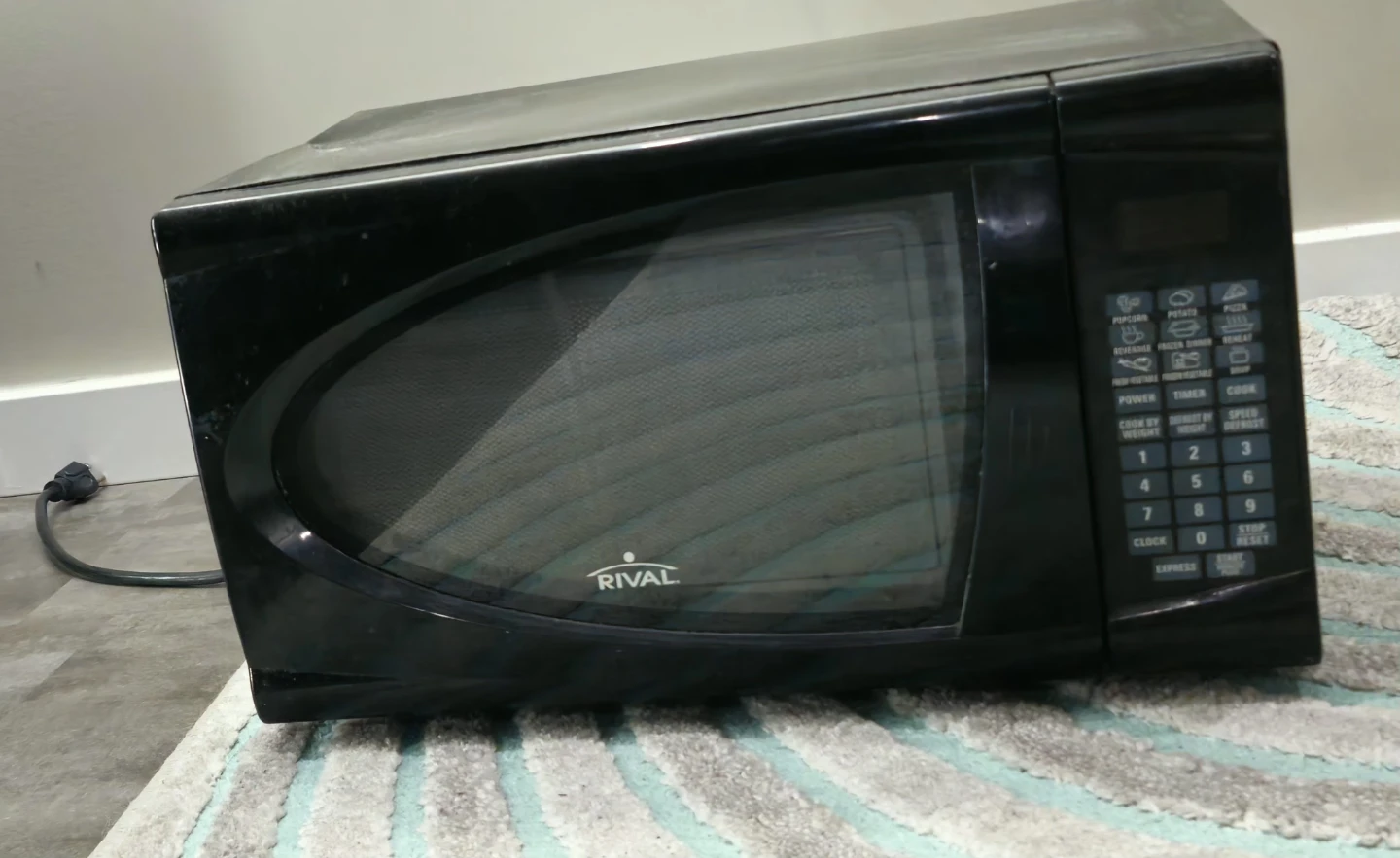 Microwave - photo 2