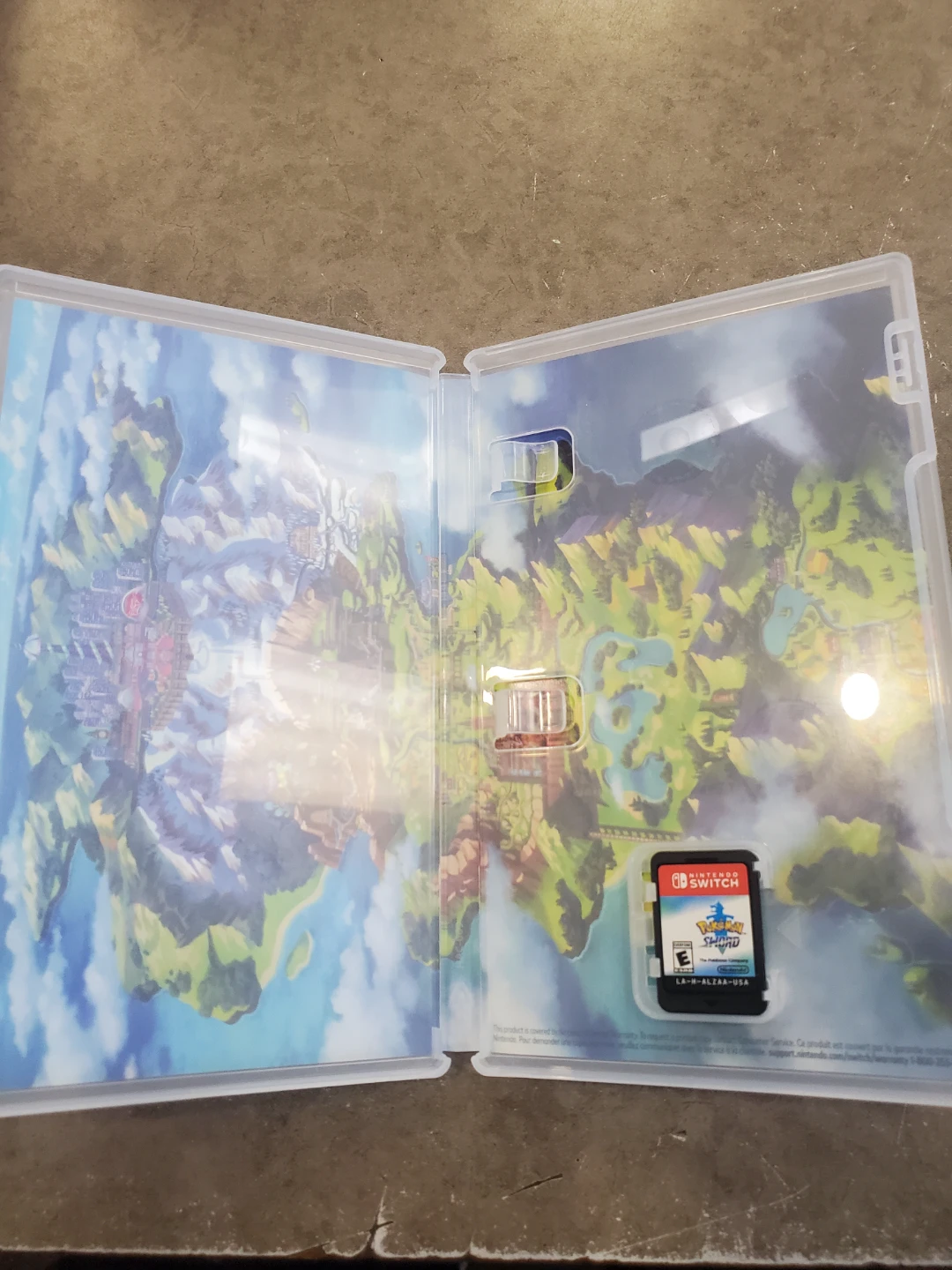 Nintendo Switch Pokémon Sword Game - photo 3