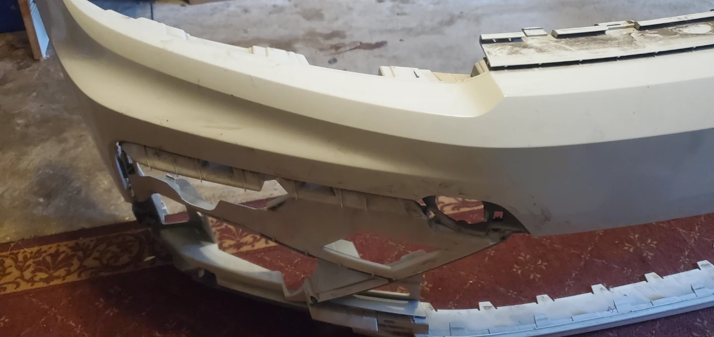 White Front Bumper Cover for 2021 Tiguan