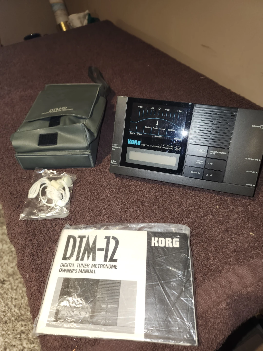 Korg DTM-12 Digital Tuner Metronome