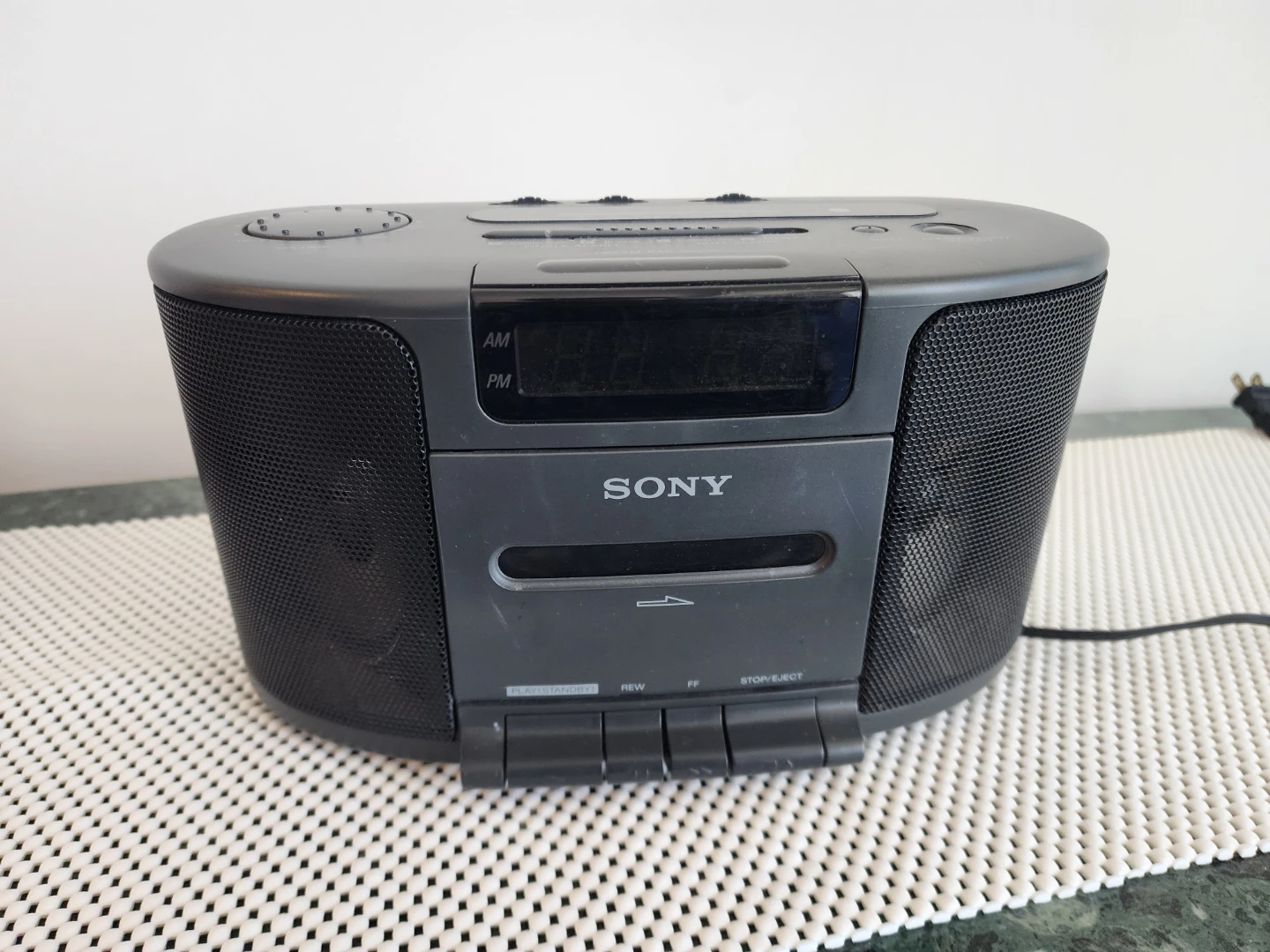 Sony Dream Machine Alarm Clock Radio Cassette Player - photo 2