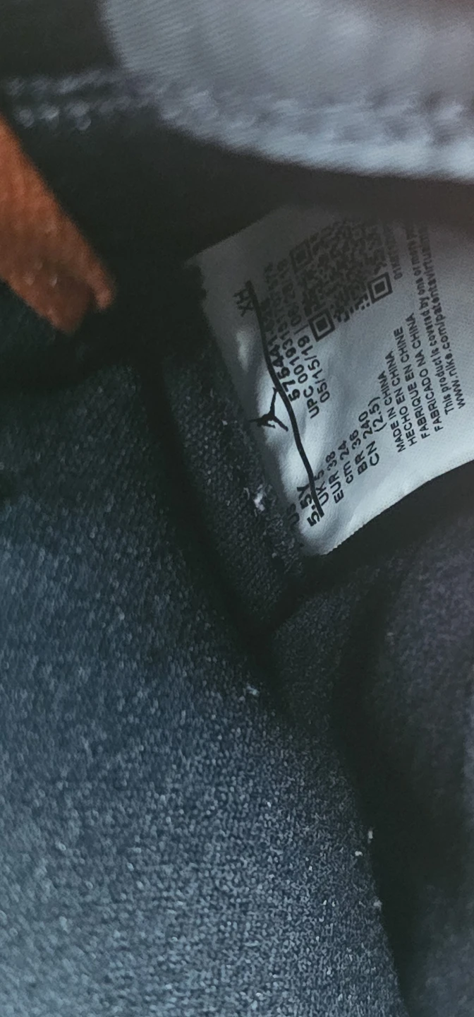 Air Jordan 1 Retro High OG GS - photo 5