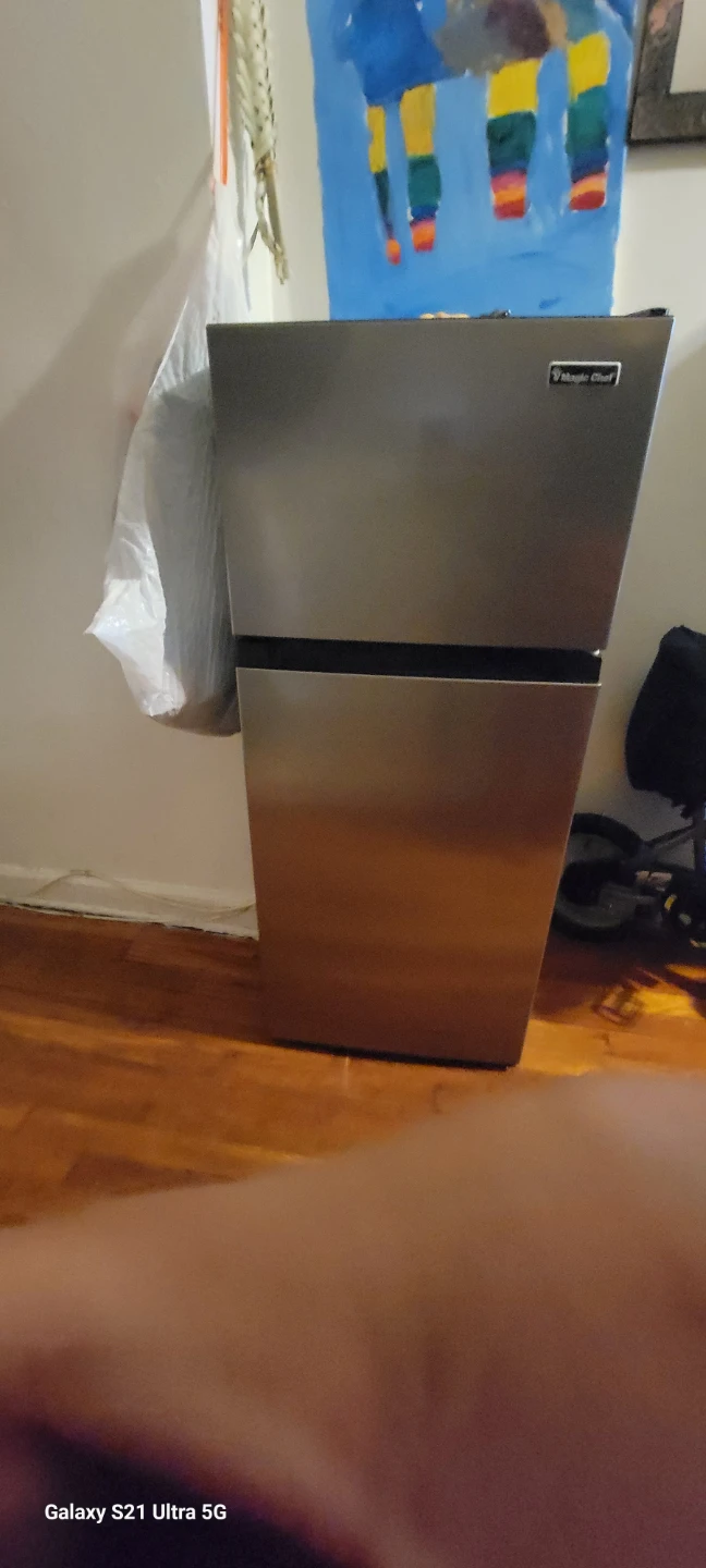 Magic Chef Mini Fridge - photo 5