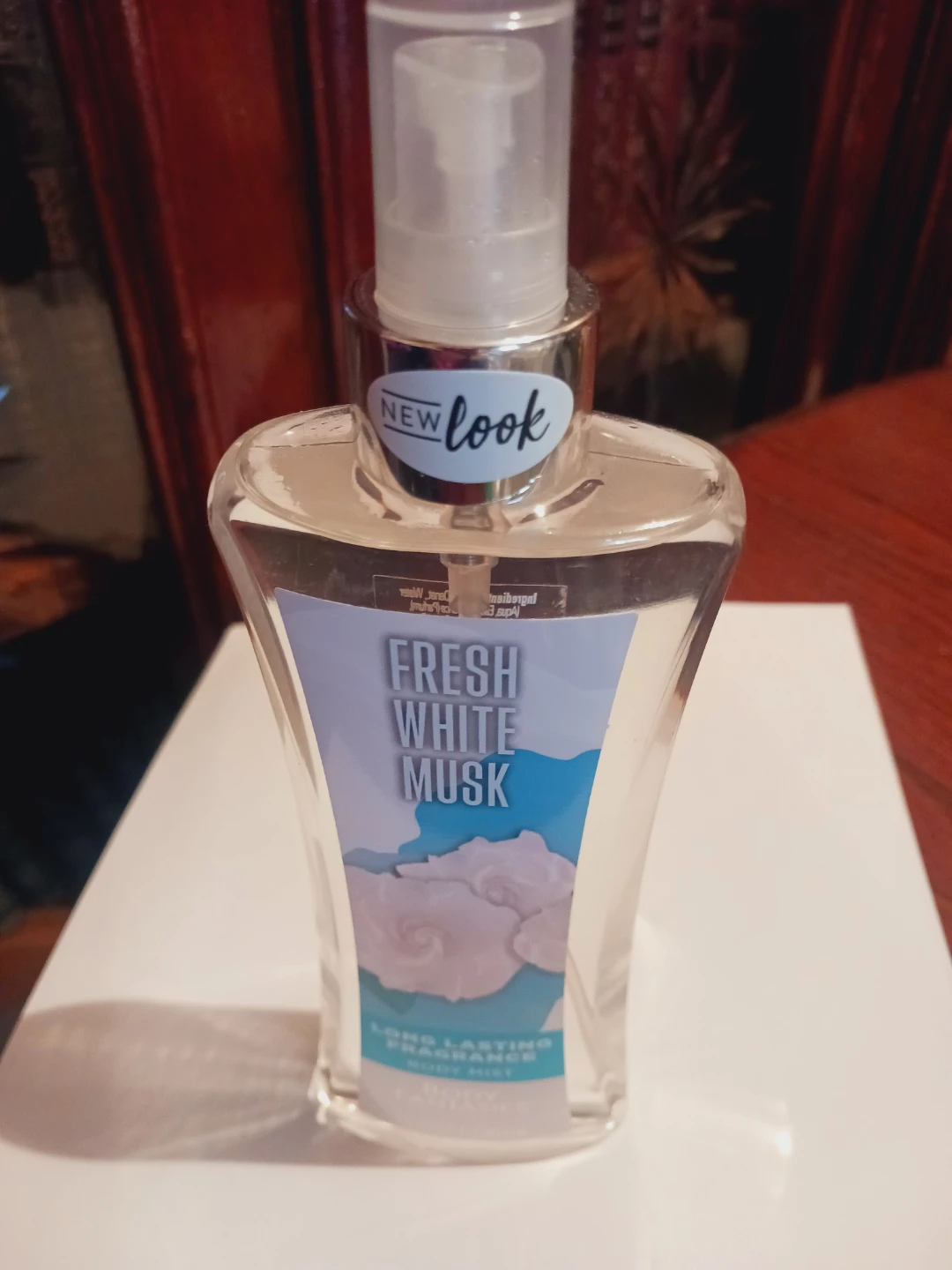 New !! Body Fantasies Fresh White Musk Body Mist 8 oz - photo 2