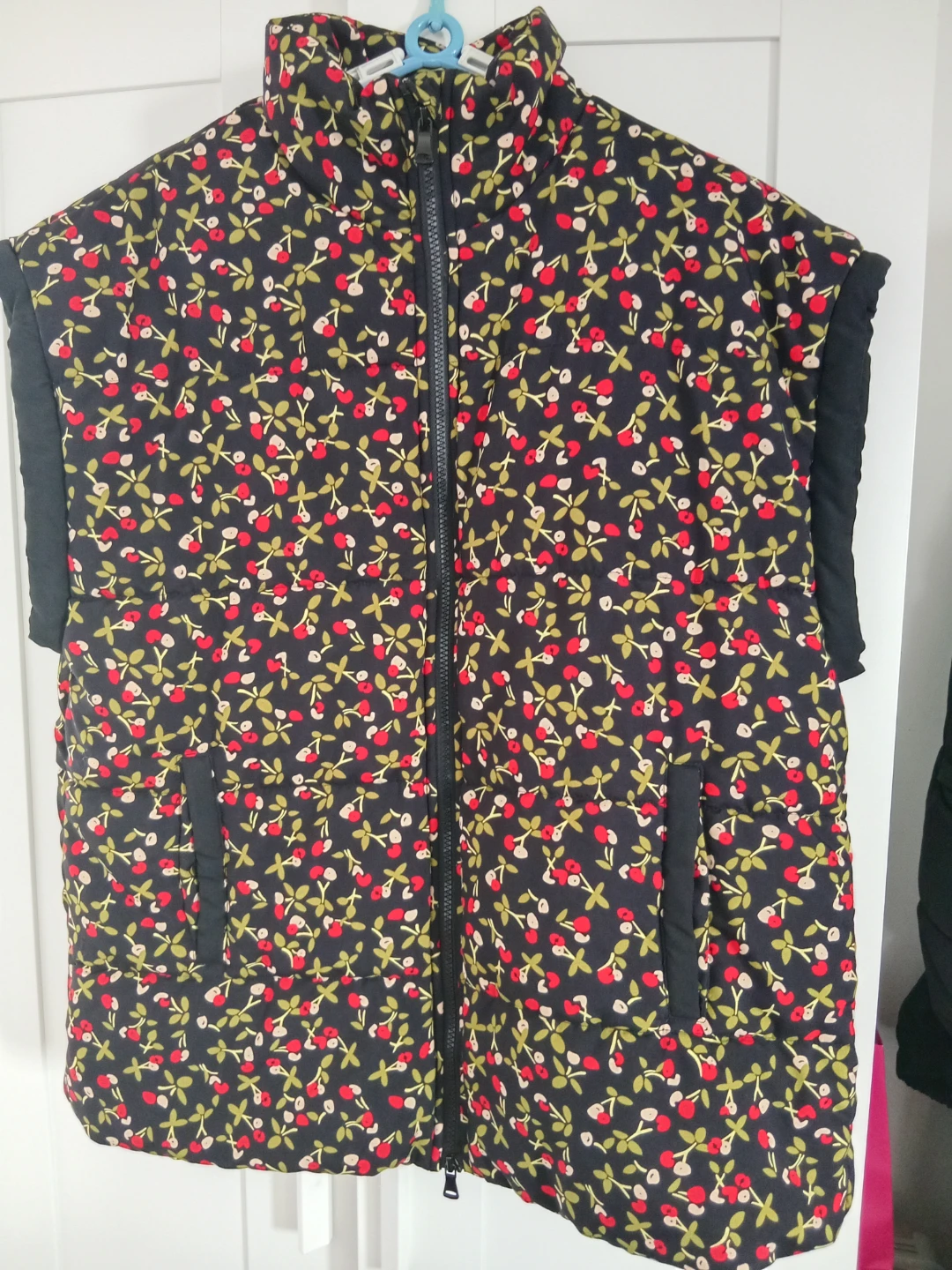 Floral Puffer Vest - photo 2