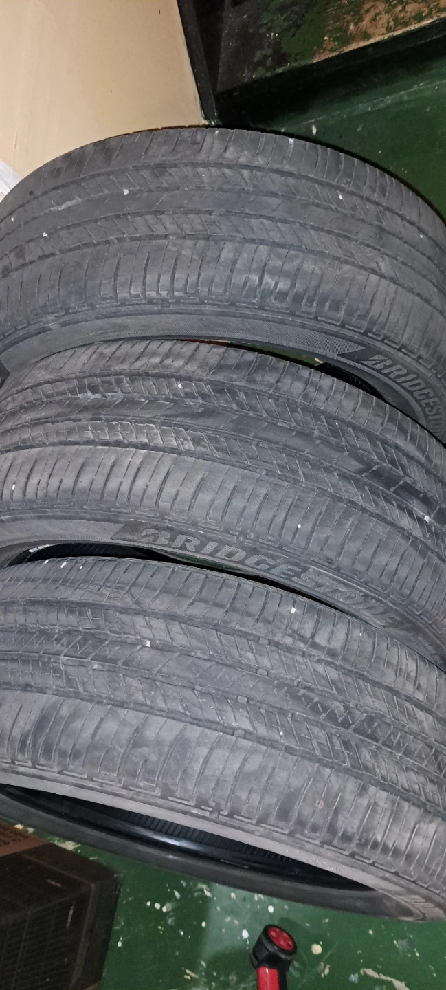 Bridgestone Ecopia P225/55R18 Tires - 3 Good + 1 Free - photo 2
