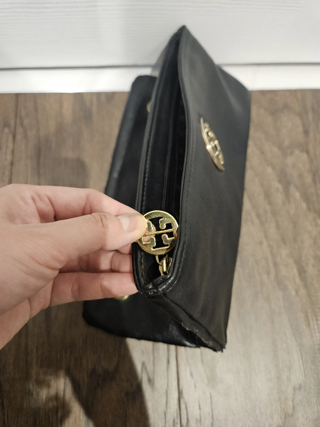 Tory Burch Black Leather Clutch - photo 3