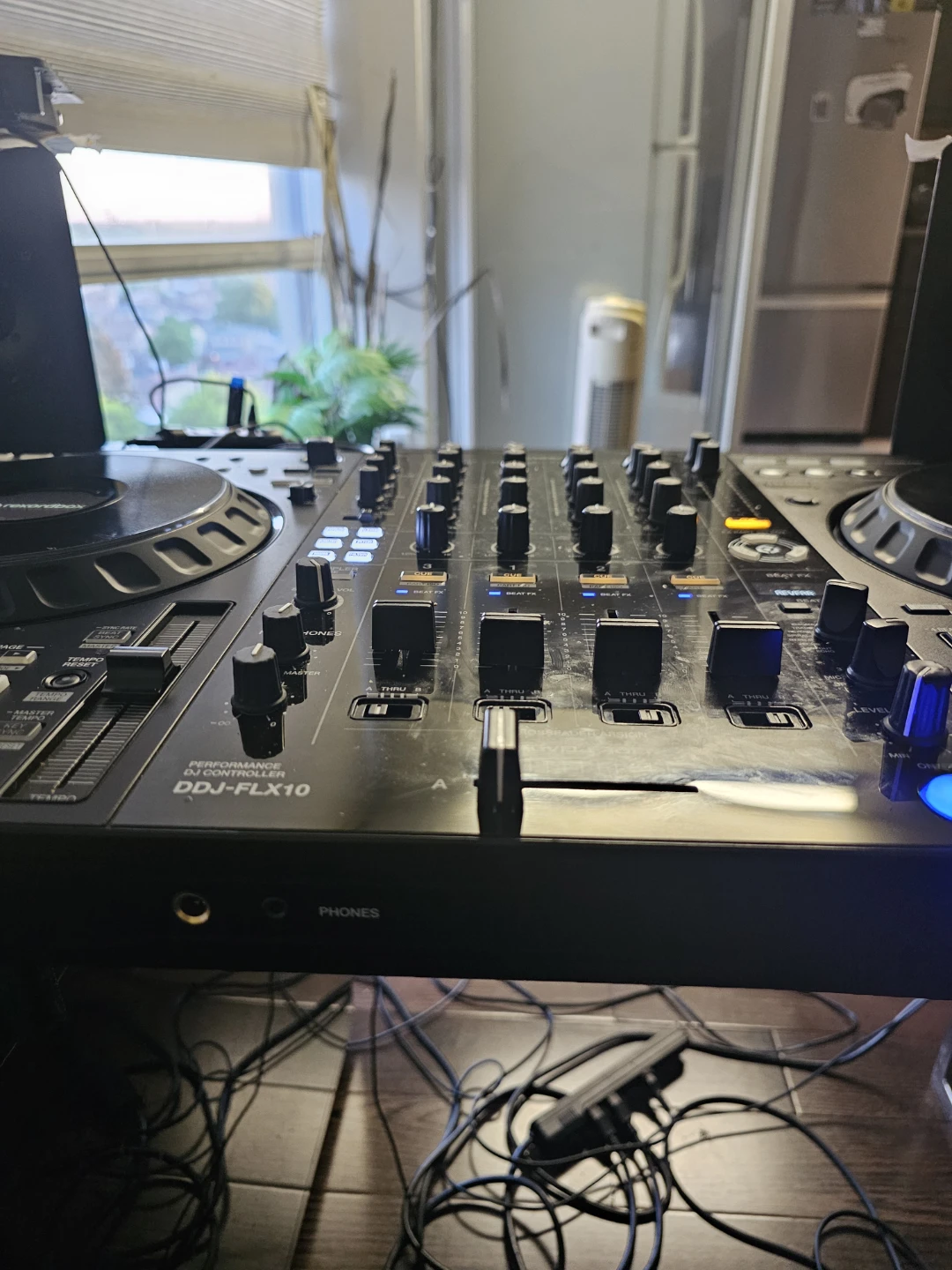 Pioneer DJ DDJ-FLX10 DJ Controller - photo 4