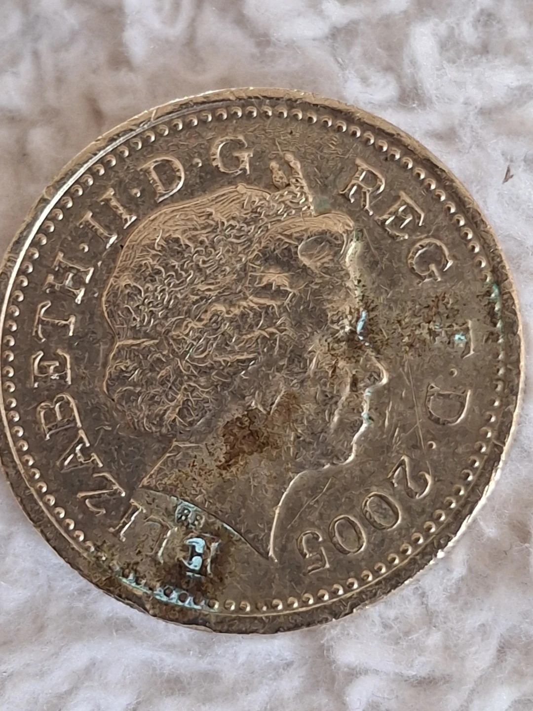 One Pound Coin - 2005