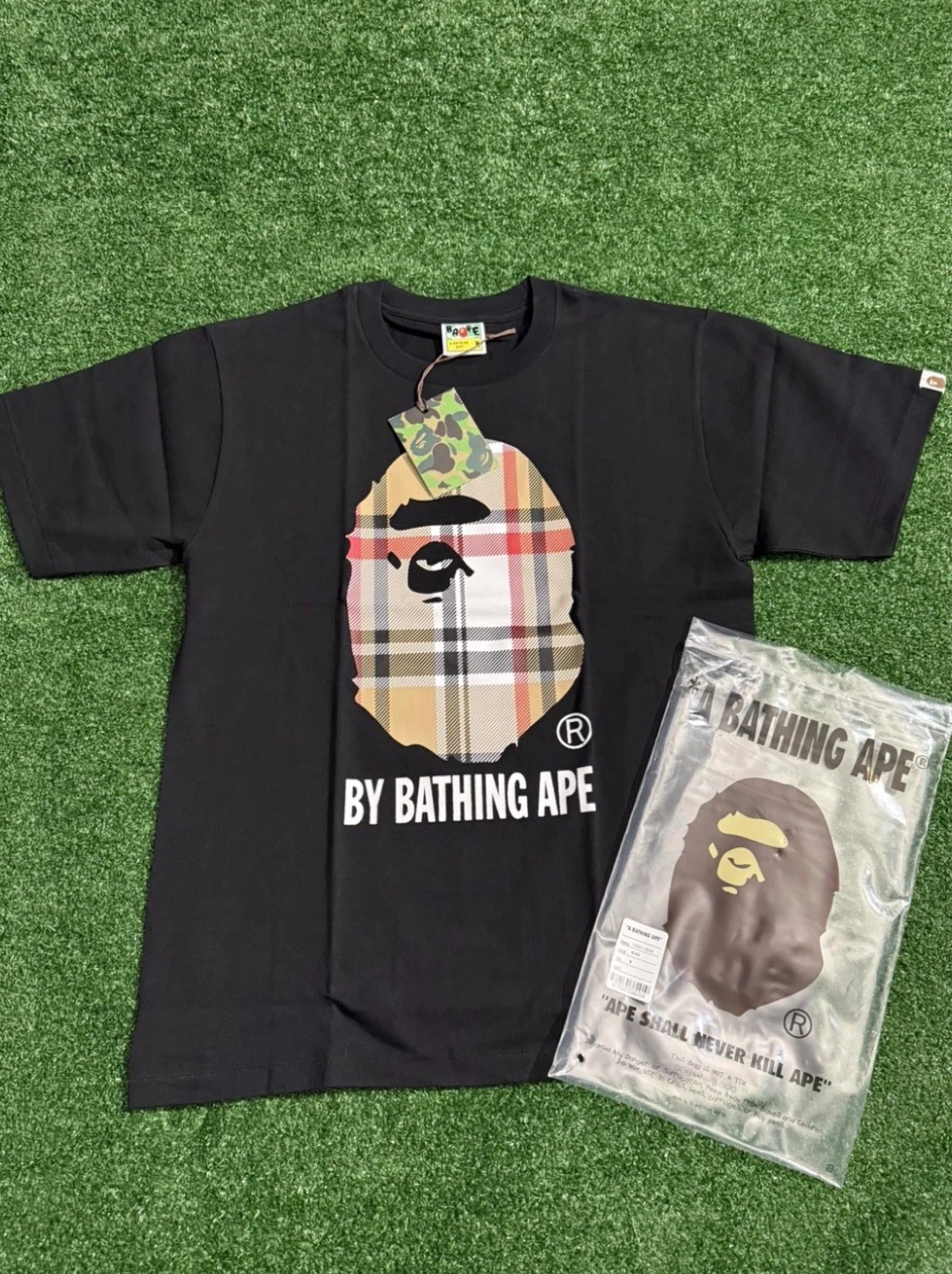 A Bathing Ape Black Graphic T-shirt Nova Check Plaid Print - photo 2