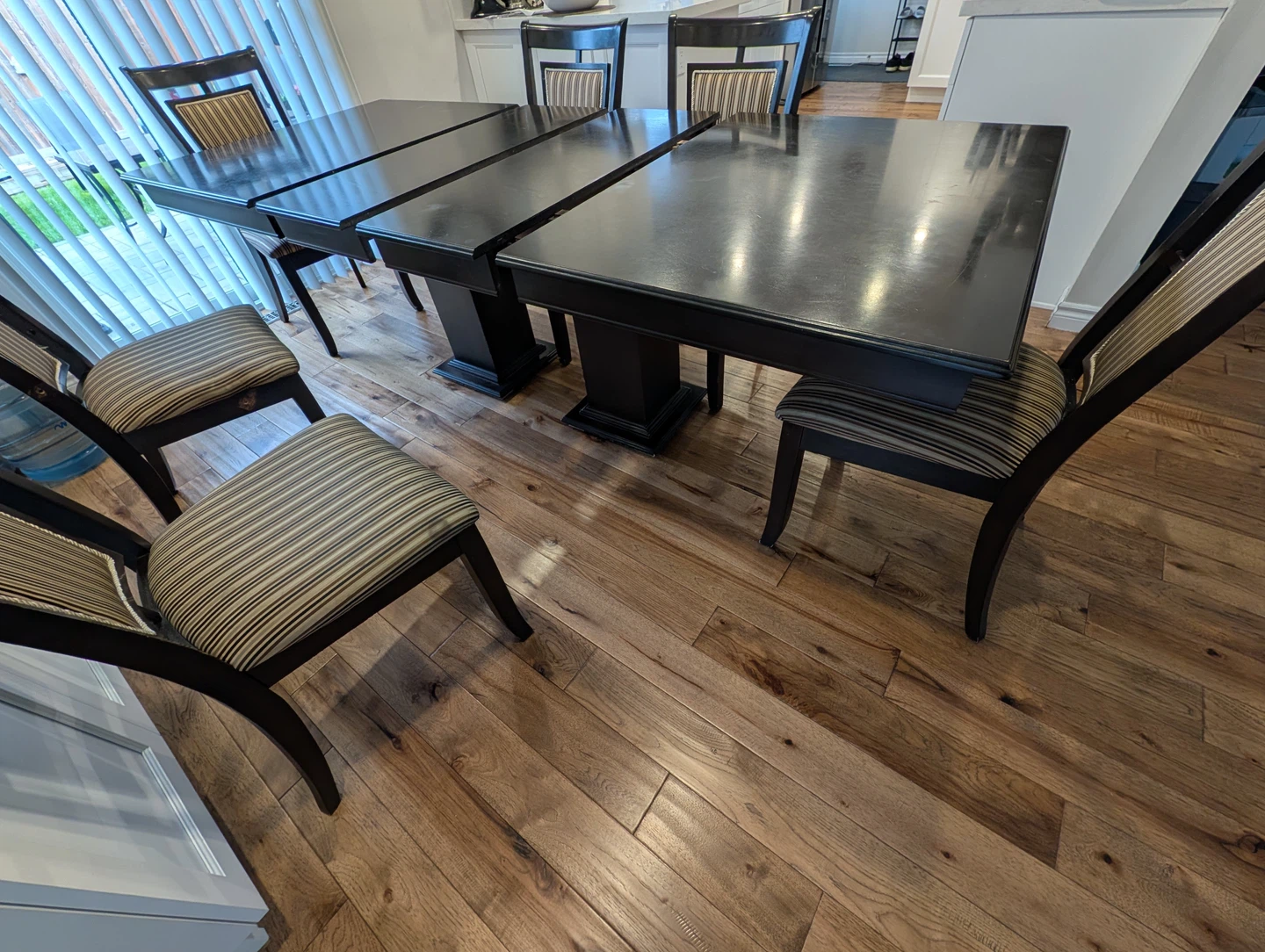 Dark Wood Dining Table with 6 Chairs - photo 5