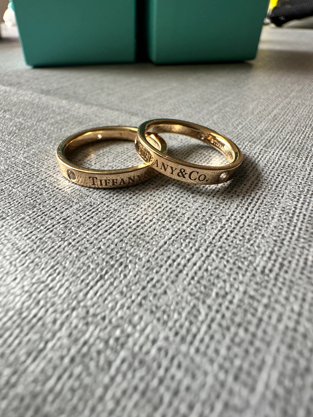 TIFFANY & CO 18K ROSE GOLD DIAMOND 4MM BAND COUPLE RING - photo 2
