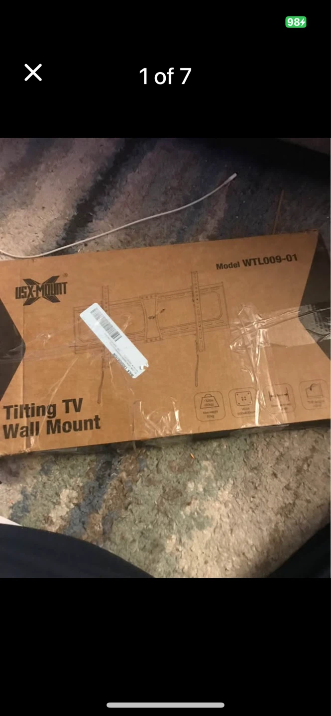 Tilting tv wall mount