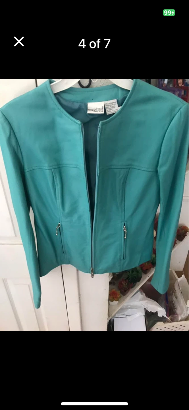 Womens leather jacket - photo 4