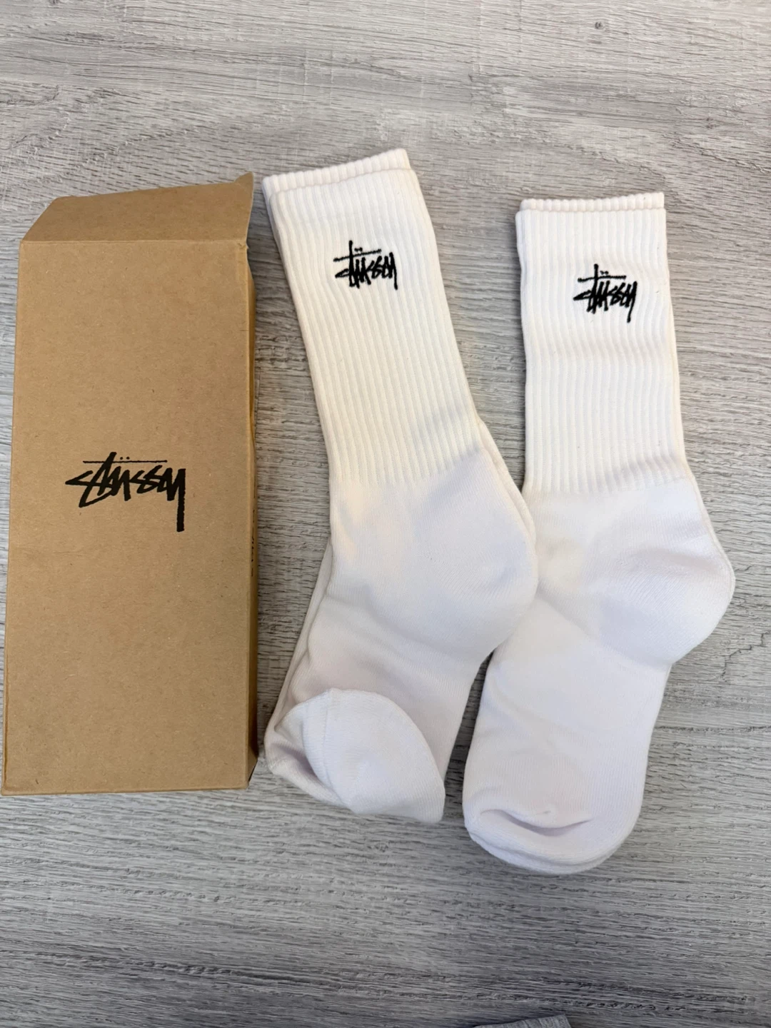 Stüssy White Crew Socks (Pair) with Box - photo 2