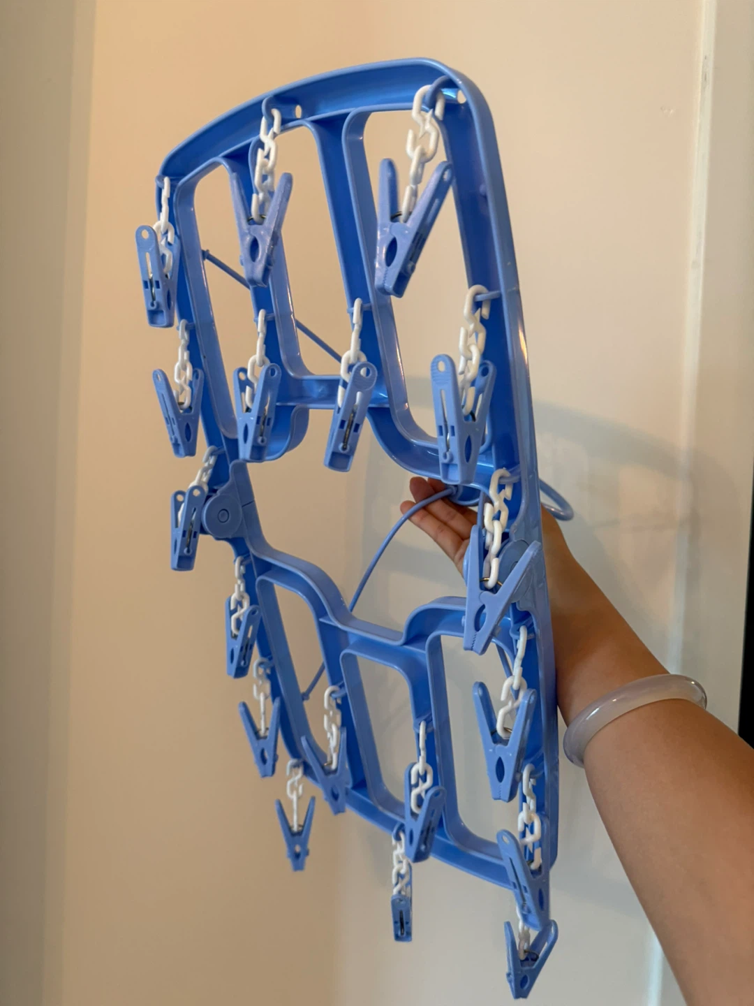 Blue Plastic Laundry Drying Hanger with Clips