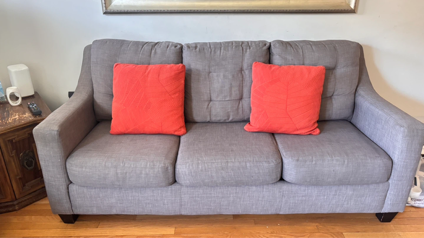 Grey Sofa & Loveseat Set – Good Condition, smoke free home - photo 2