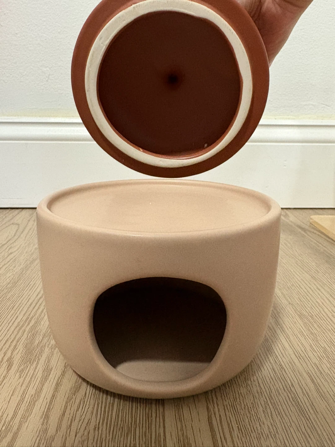Ceramic Acorn Hamster Hideout (Cooling) - photo 4