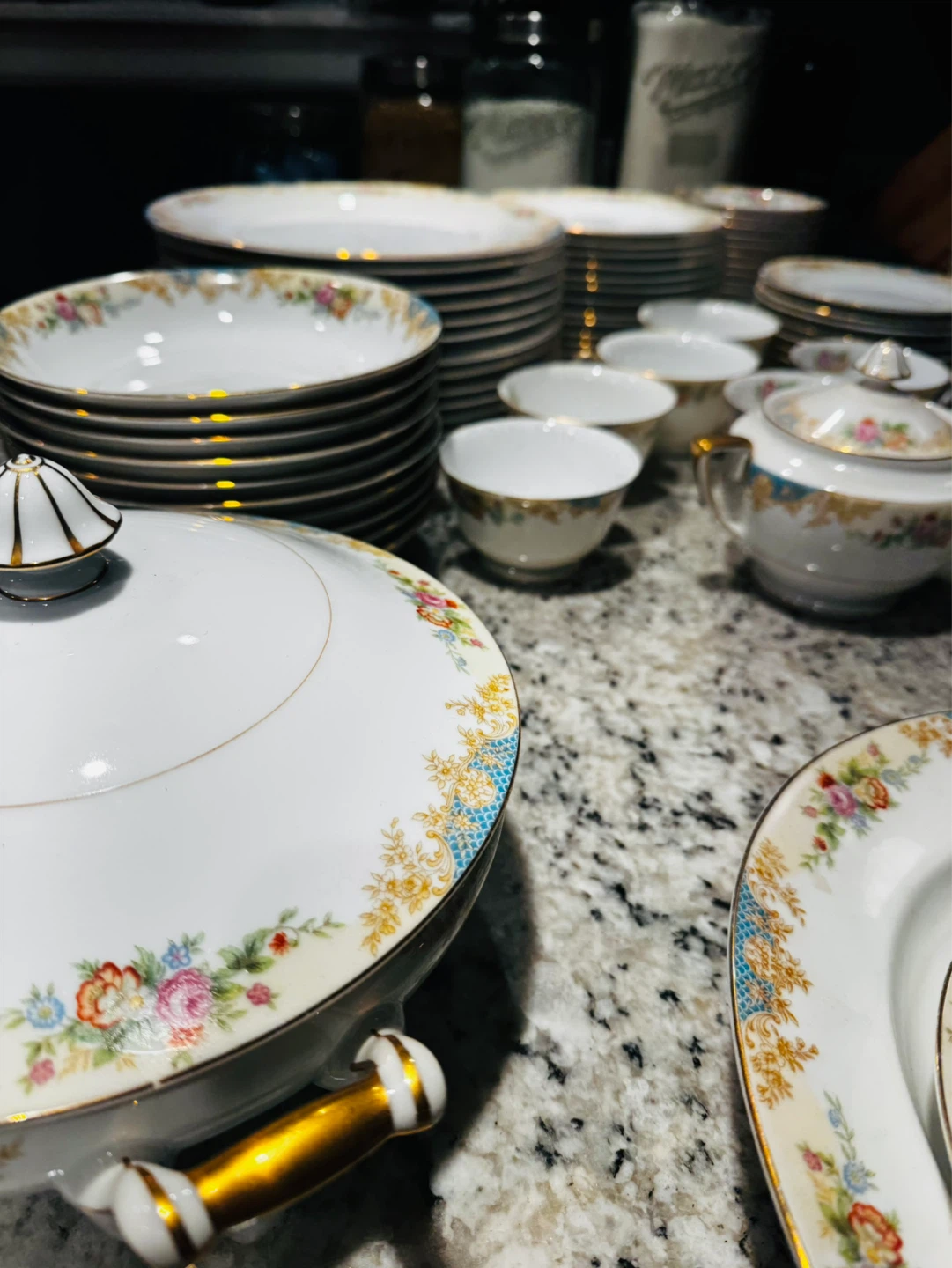 Vintage Floral Porcelain Dinnerware Set - photo 2