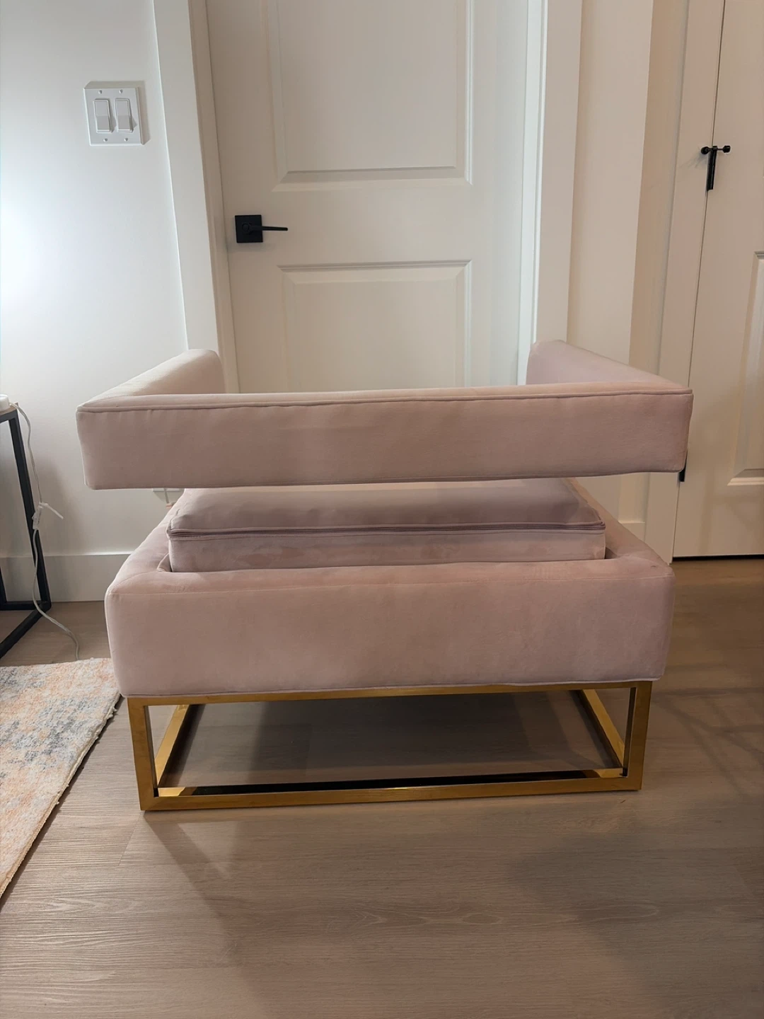 Pink Velvet Armchair with Gold Legs - photo 5