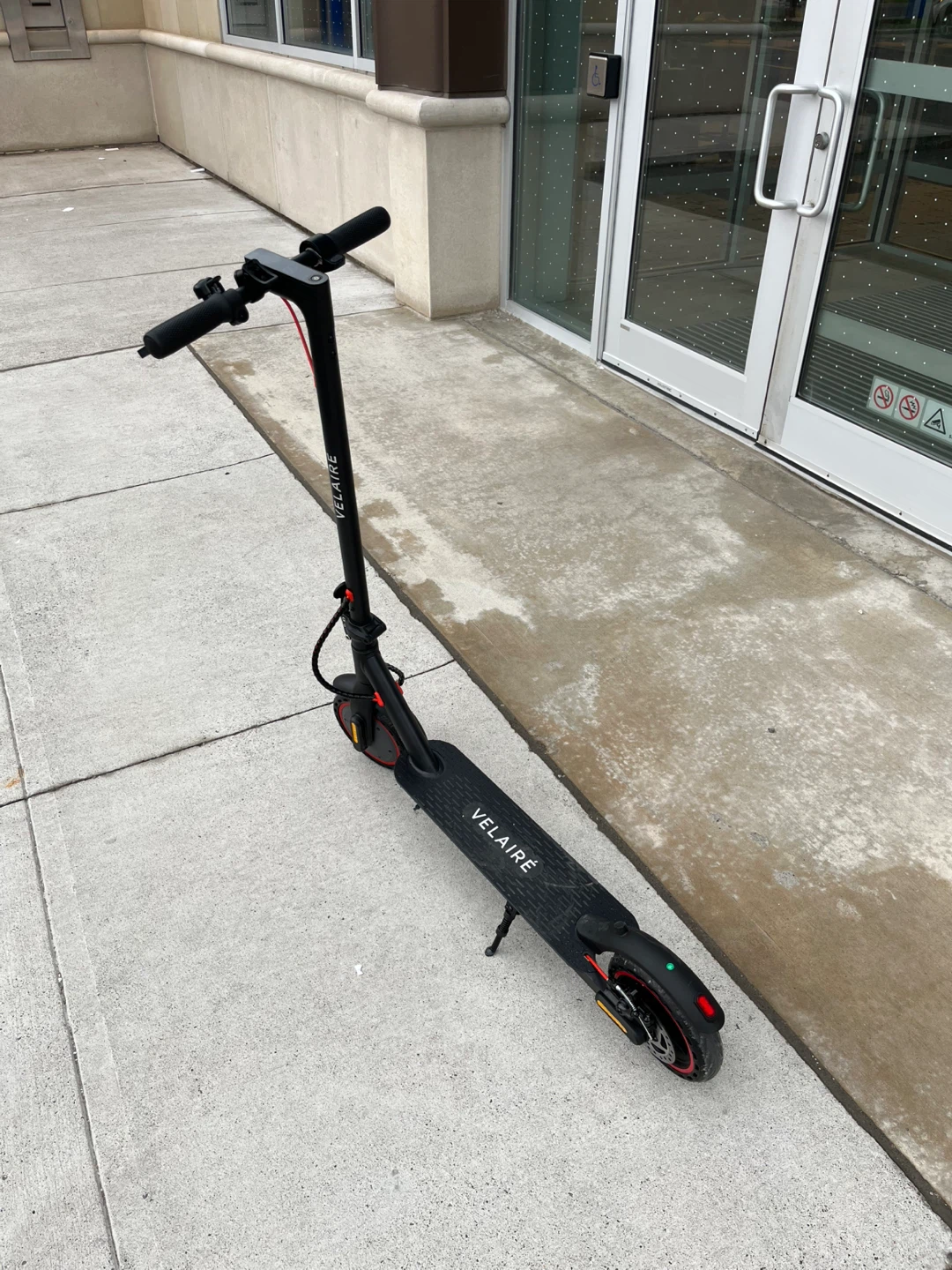VELAIRE Electric Scooter BRAND NEW