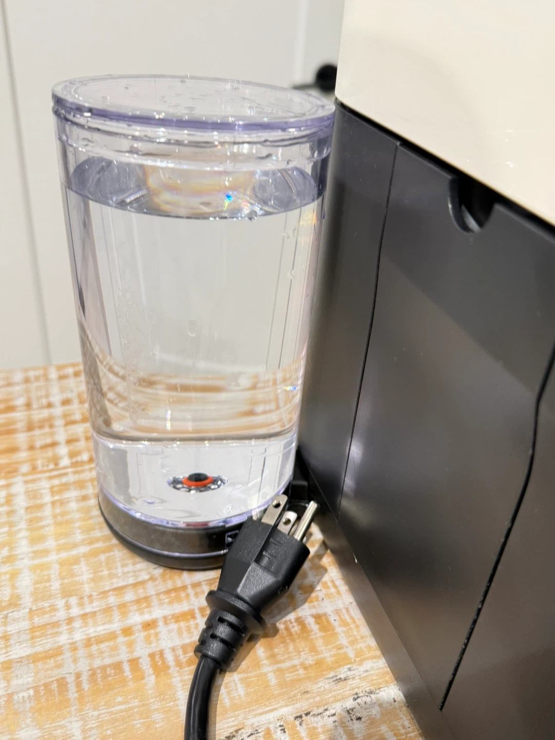 Nespresso Vertuo Coffee Machine - photo 4