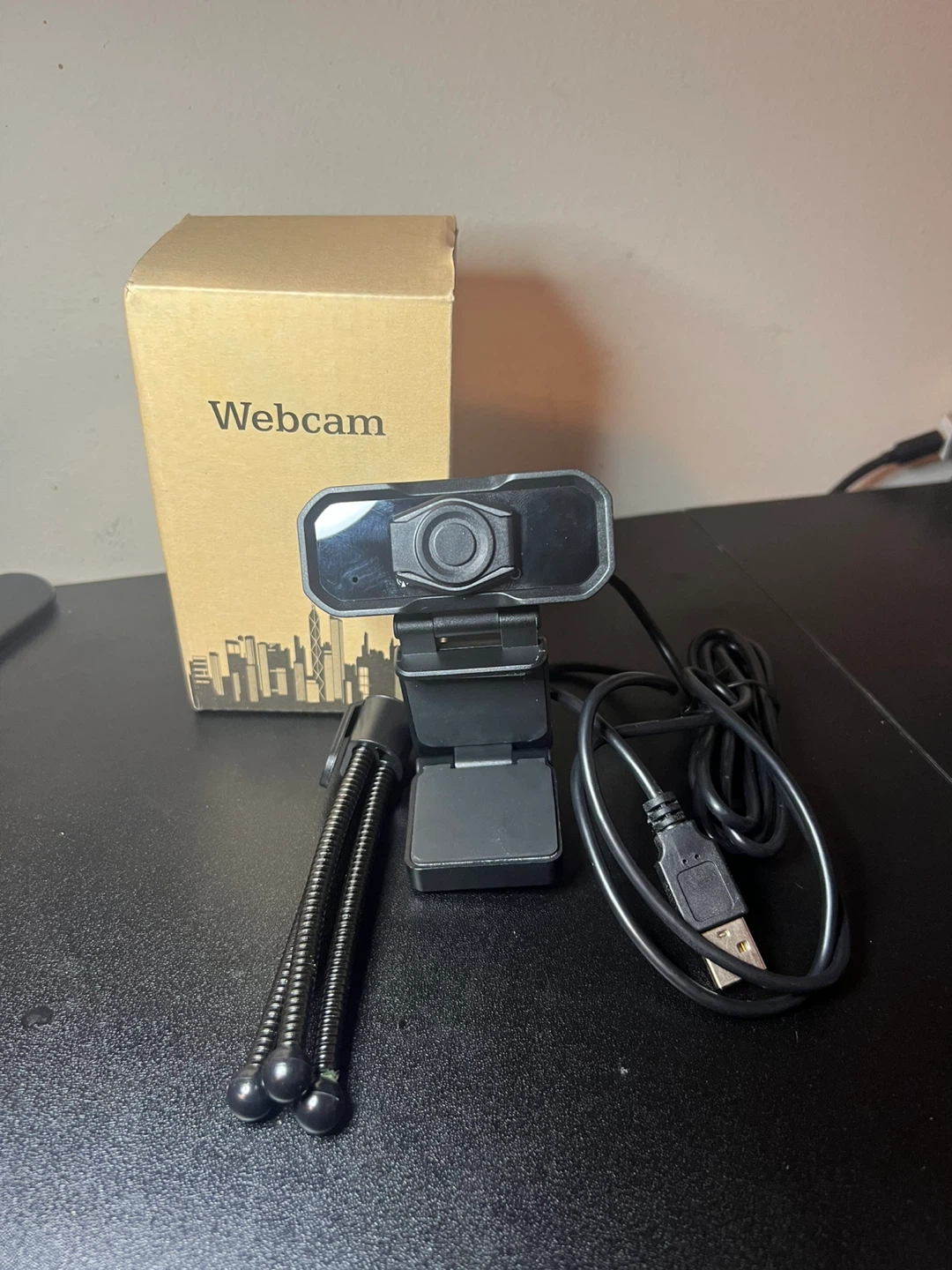 Negotiable - 1080p Webcam with Microphone and Privacy Cover