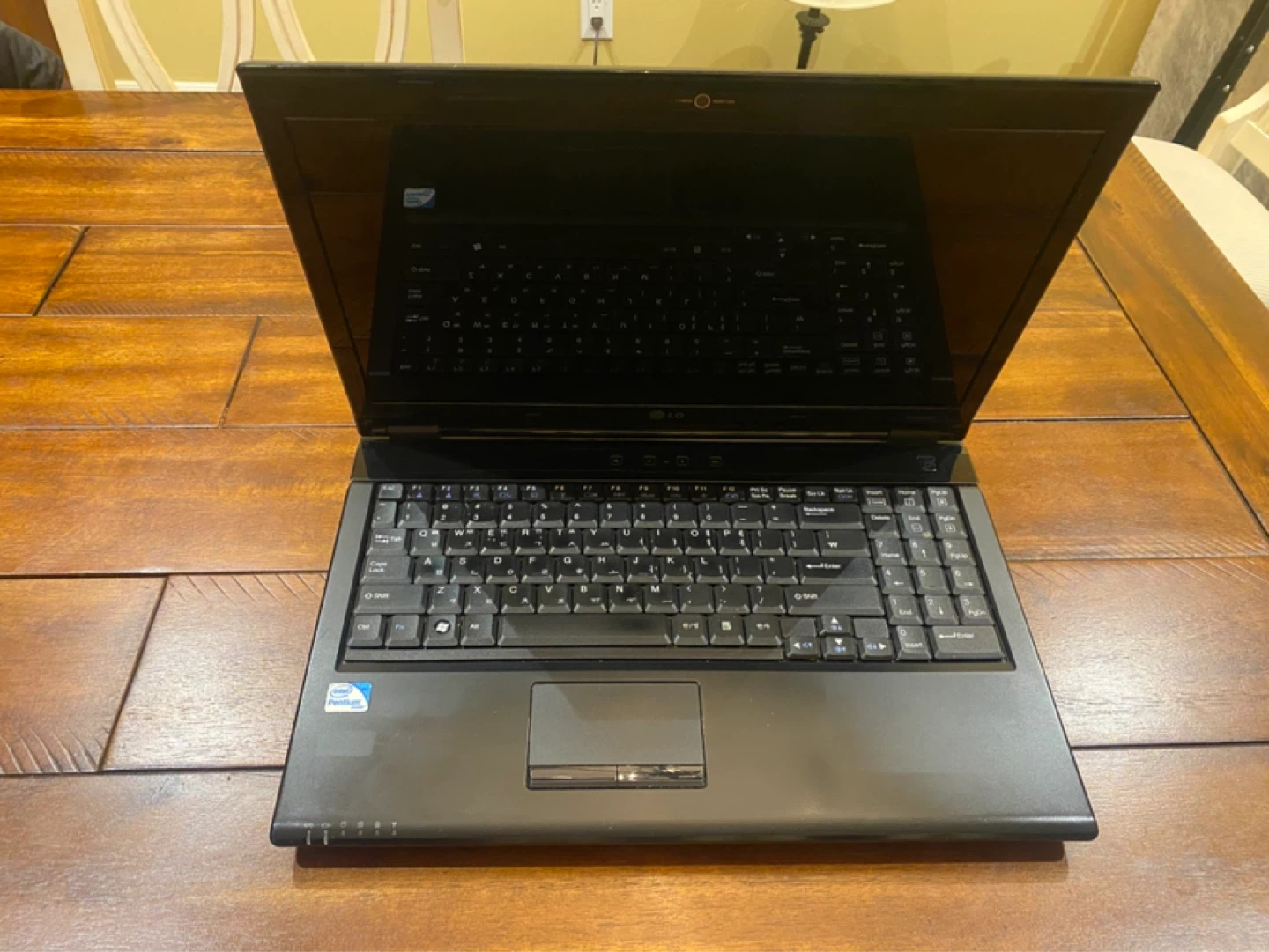 XNOTE Laptop with Charger