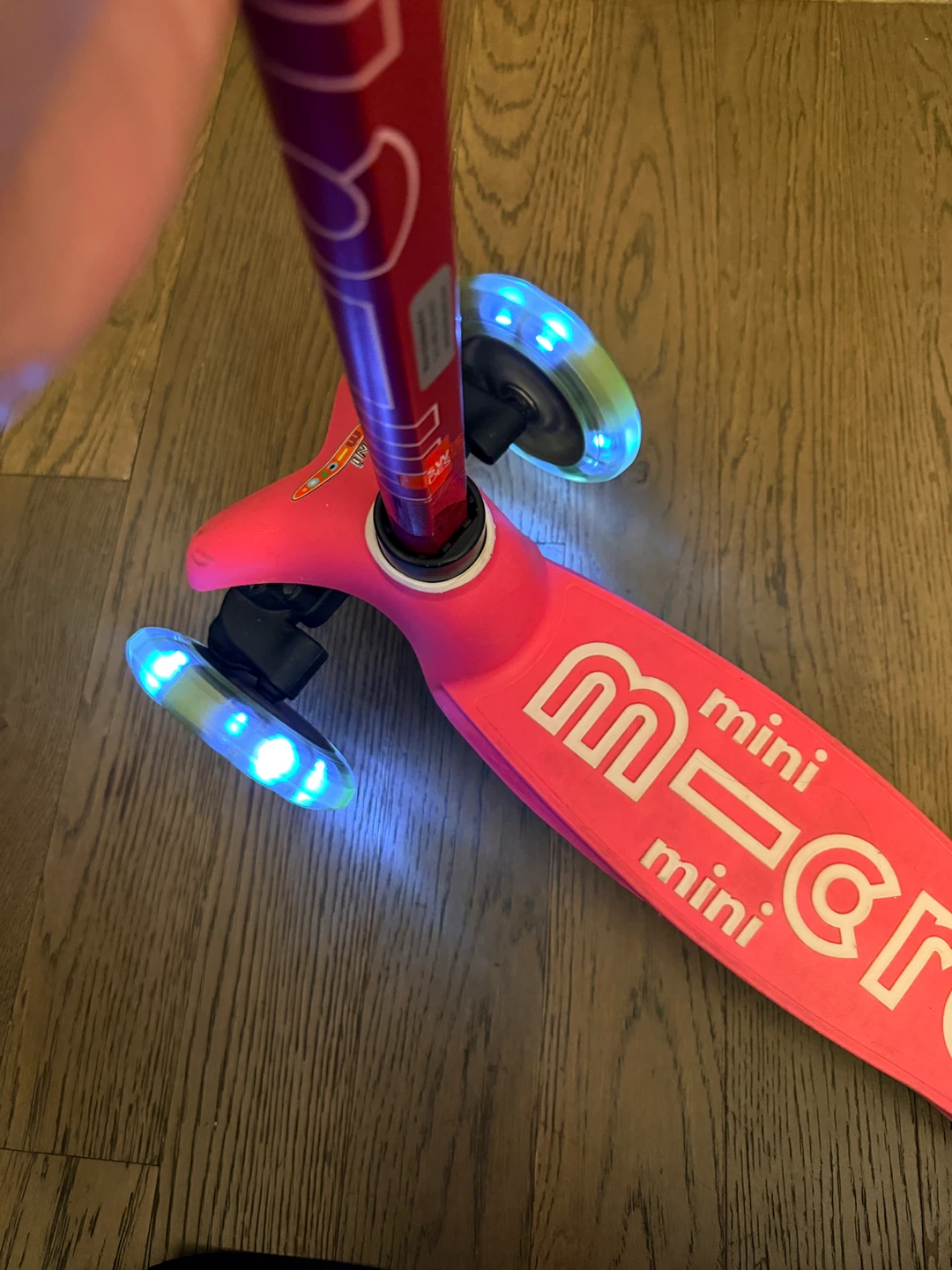 Micro Mini Deluxe Scooter - Pink - photo 2