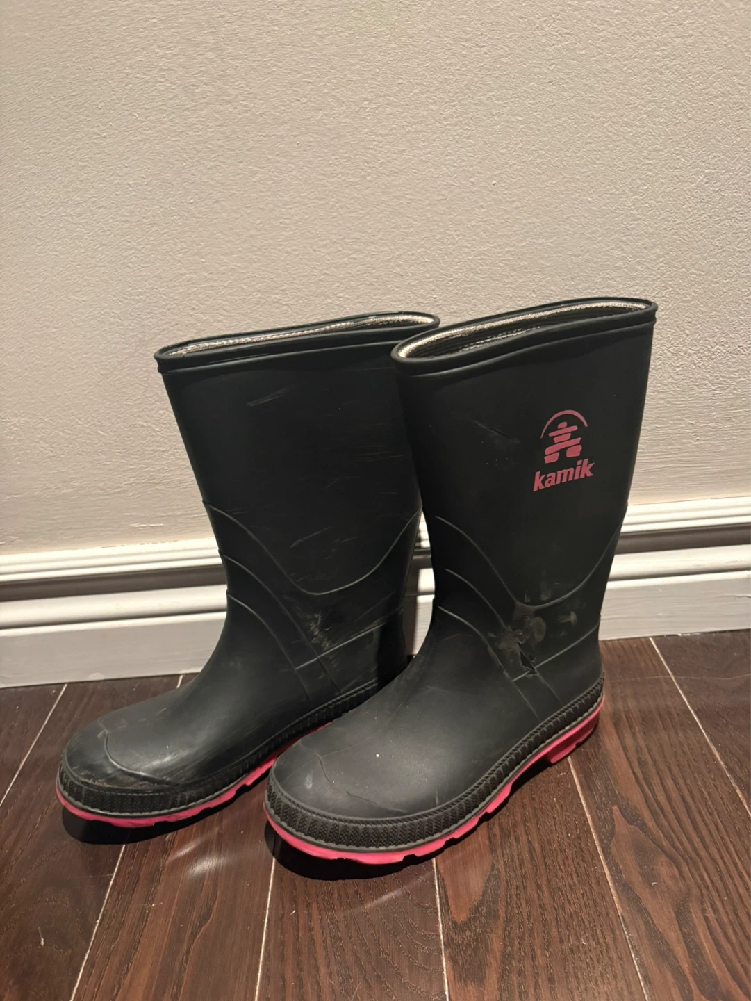 Kamik Black Rubber Rain Boots - Size 1