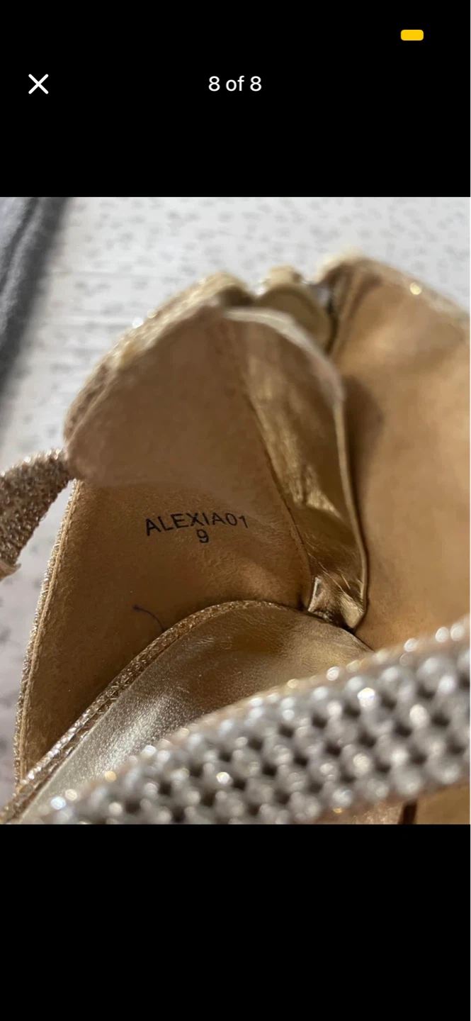 Women's Gold Sparkly Heels Size 9 - photo 5