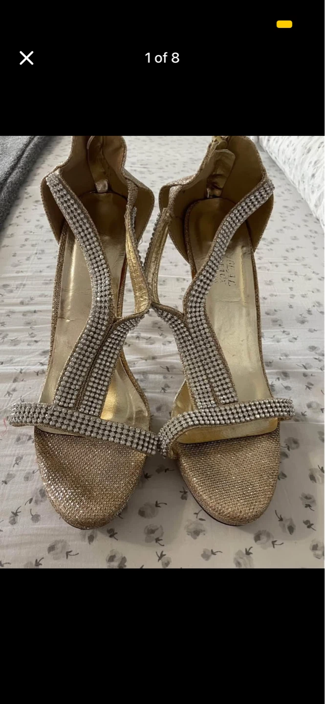 Women's Gold Sparkly Heels Size 9