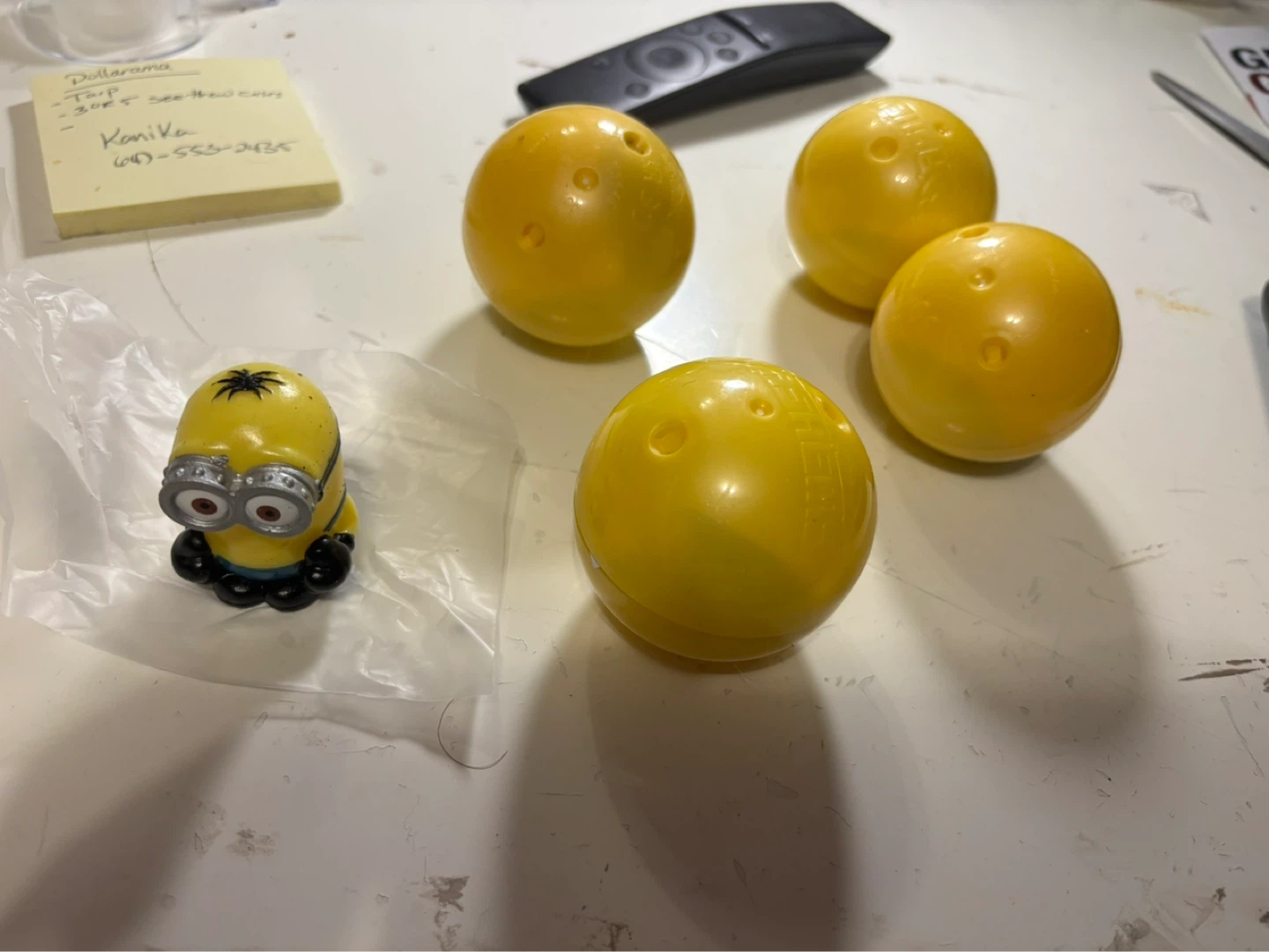 Minions Gashapon Capsule Toys Lot - photo 2