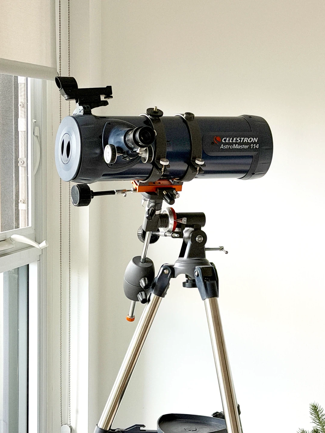 Celestron AstroMaster 114EQ Telescope in excellent condition