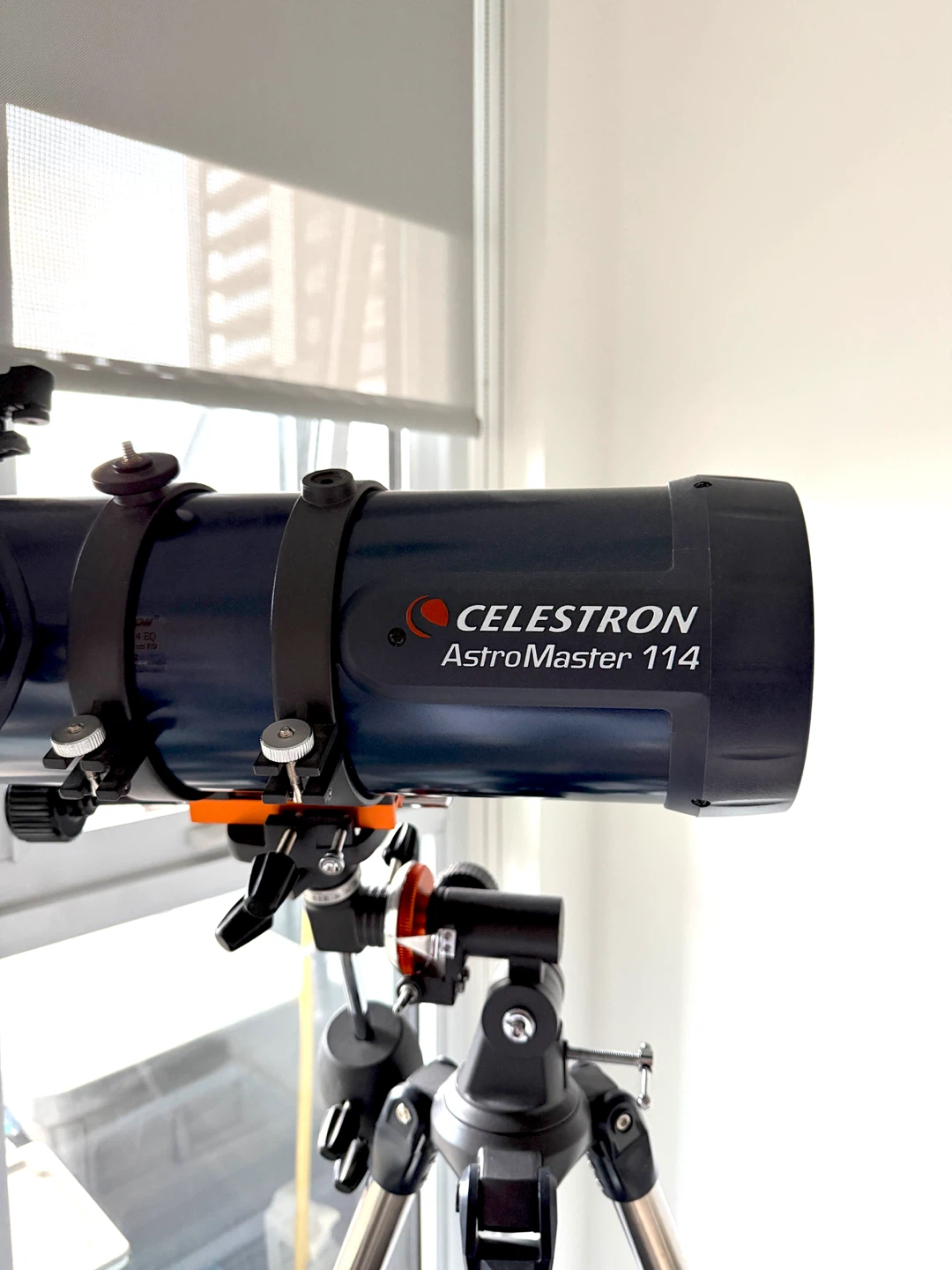 Celestron AstroMaster 114EQ Telescope in excellent condition - photo 2