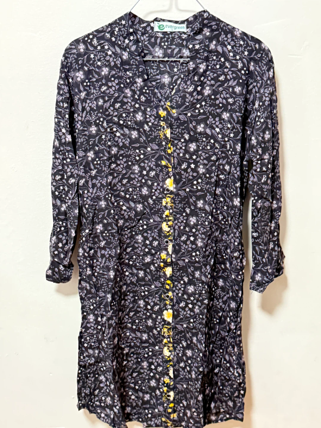 Evergreen Black Floral Button-Up Shirt - Size L