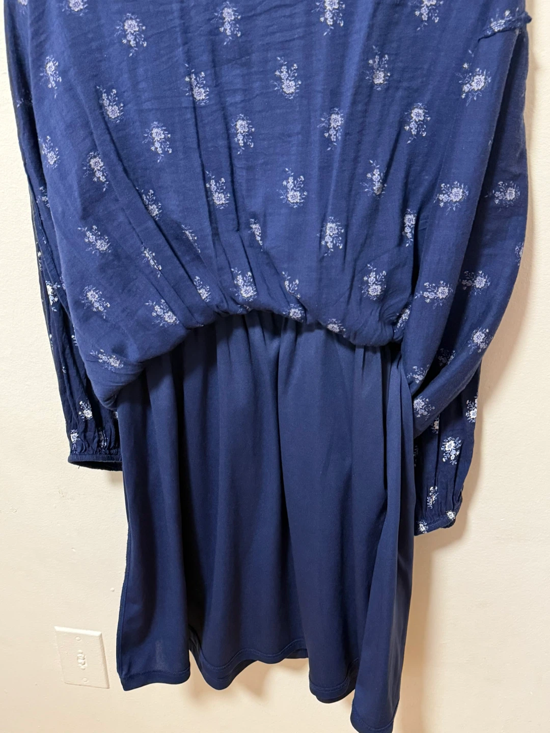 Old Navy Navy Floral Smocked Peplum Dress Size M - photo 4